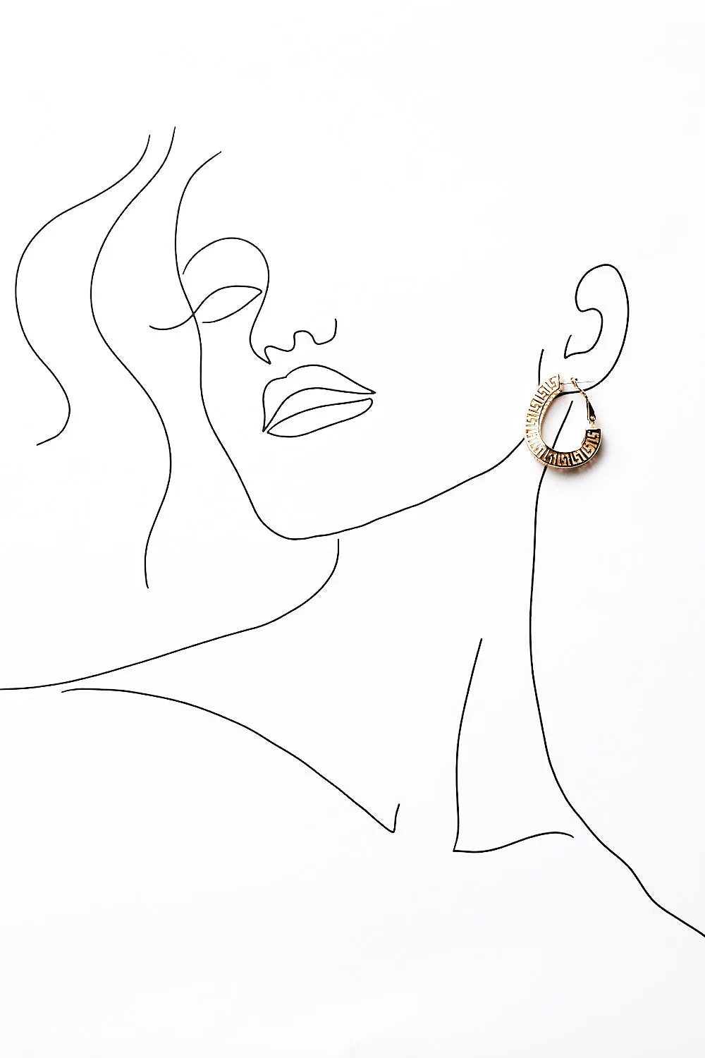 Lorenzo Earrings in Gold