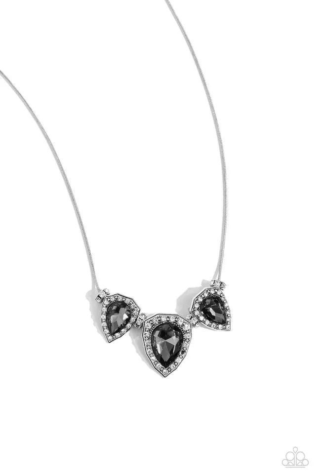 Paparazzi Necklace ~ Majestic Met Ball - Silver