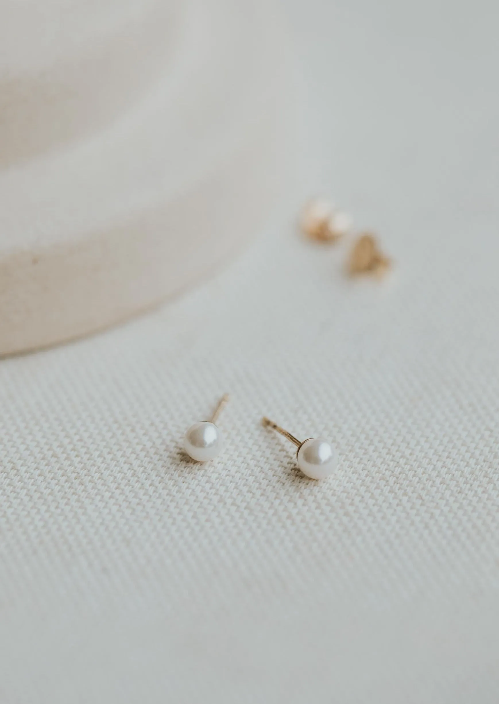 Pearl Studs
