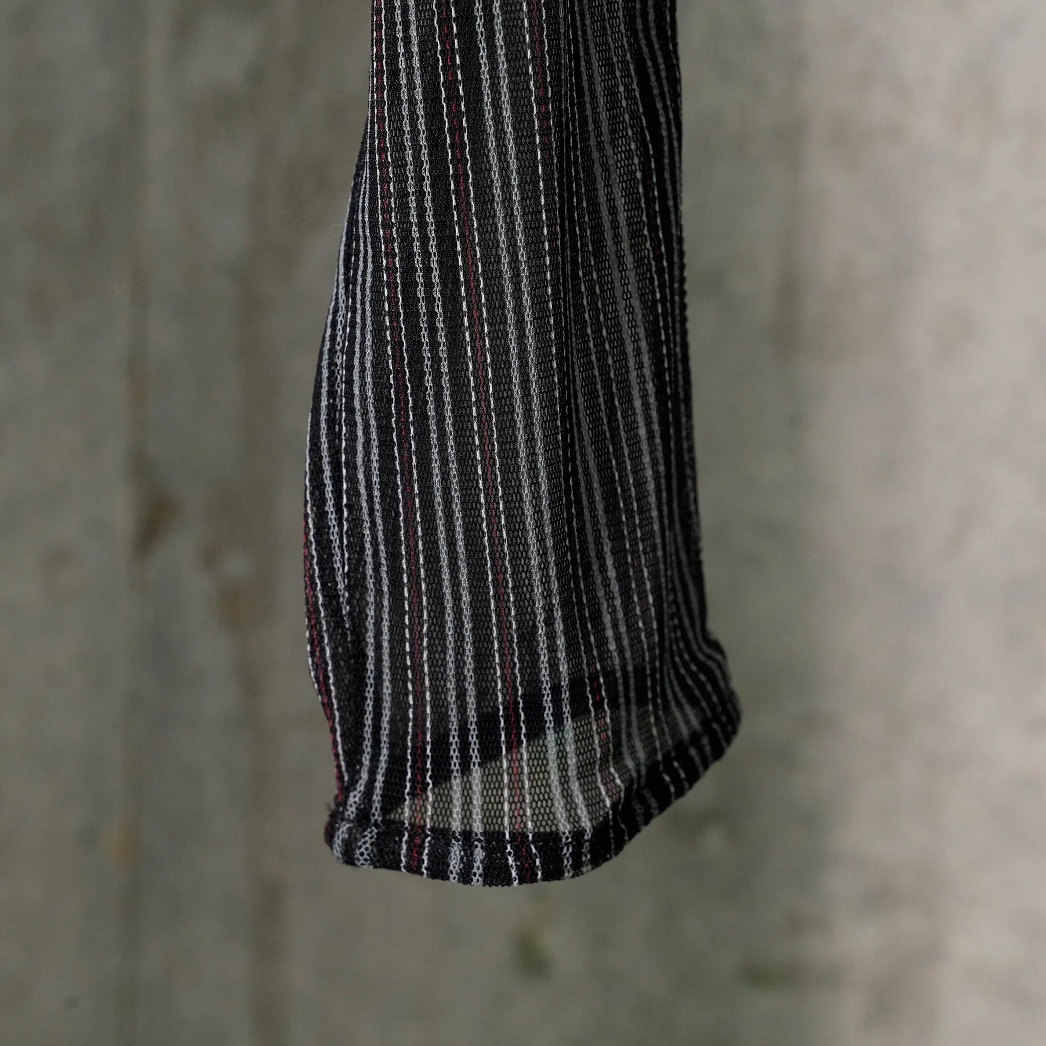 TOP ONE SHOULDER STRIPED MESH / B087:BLACK/RUBY